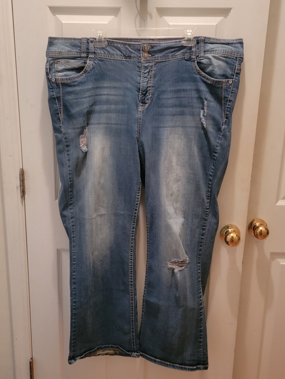 Wallflower Distressed Straight Leg Jeans Embroidered Back Pockets - Size 24